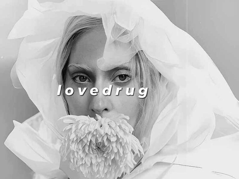 آهنگ انگلیسی LoveDrug از Lady Gaga به همراه متن و ترجمه مجزا