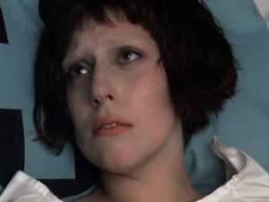 آهنگ انگلیسی Marry the Night از Lady Gaga به همراه متن و ترجمه مجزا