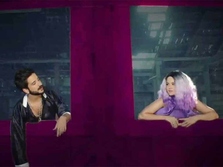 آهنگ اسپانیایی 999 از Selena Gomez و Camilo به همراه متن و ترجمه مجزا