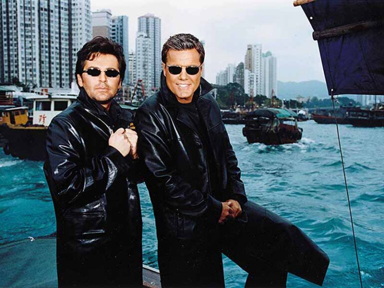 آهنگ انگلیسی S**y S**y Lover از Modern Talking به همراه متن و ترجمه مجزا