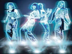 آهنگ انگلیسی  Keep An Eye On Dan از ABBA به همراه متن و ترجمه مجزا