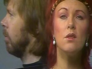 آهنگ انگلیسی One of Us از ABBA به همراه متن و ترجمه مجزا