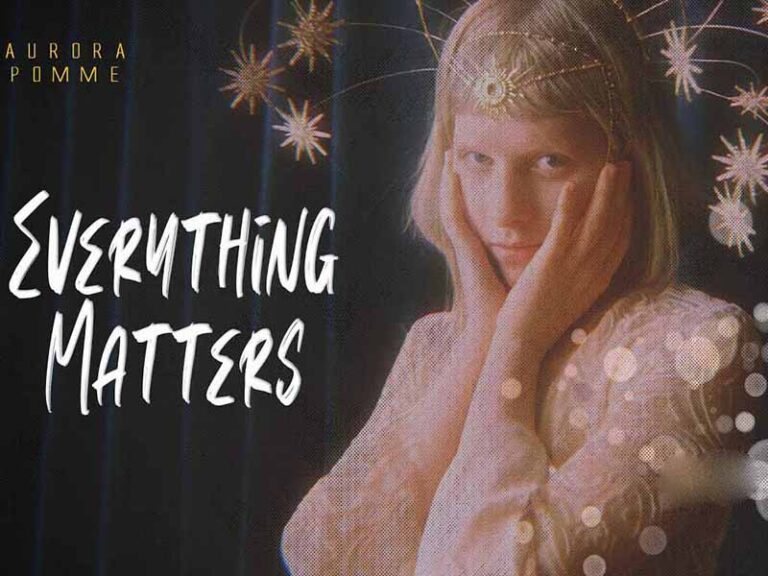 آهنگ انگلیسی Everything Matters از AURORA به همراه متن و ترجمه مجزا