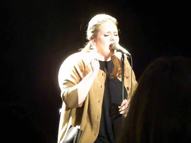 آهنگ انگلیسی  Crazy for You از Adele به همراه متن و ترجمه مجزا