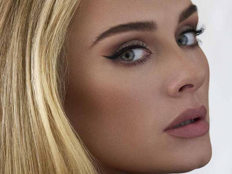 آهنگ انگلیسی Hold On از Adele به همراه متن و ترجمه مجزا