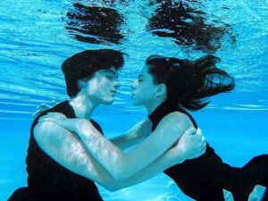 آهنگ فرانسوی Tout ira bien از Adèle & Robin به همراه متن و ترجمه مجزا