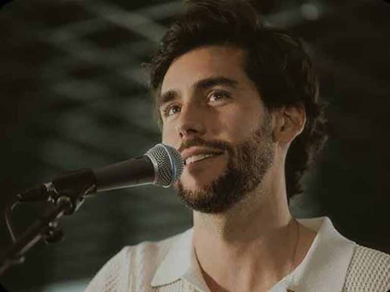 آهنگ اسپانیایی  En Tu Piel از Alvaro Soler به همراه متن و ترجمه مجزا