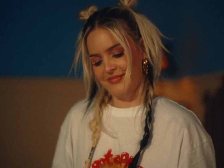 آهنگ انگلیسی GRUDGE از Anne Marie به همراه متن و ترجمه مجزا