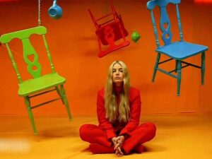 آهنگ انگلیسی Moral of the Story از Ashe به همراه متن و ترجمه مجزا