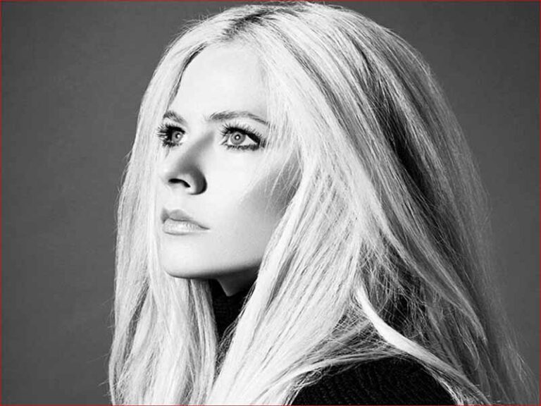 آهنگ انگلیسی Bigger Wow از Avril Lavigne به همراه متن و ترجمه مجزا