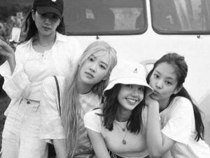 آهنگ انگلیسی The Happiest Girl از BLACKPINK به همراه متن و ترجمه مجزا