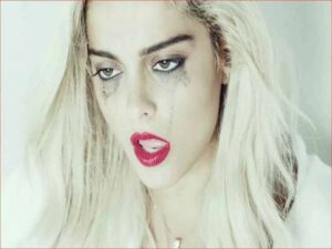 آهنگ انگلیسی I’m a Mess از Bebe Rexha به همراه متن و ترجمه مجزا