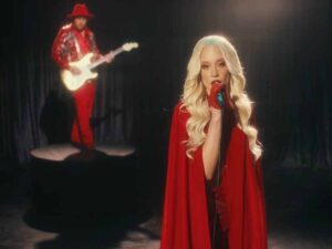 آهنگ انگلیسی Hurricane از Cannons به همراه متن و ترجمه مجزا