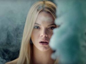 آهنگ انگلیسی Tears از Clean Bandit و Louisa Johnson به همراه متن و ترجمه مجزا