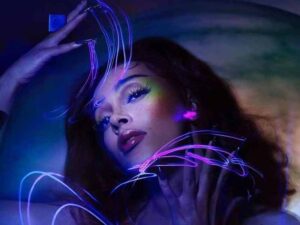 آهنگ انگلیسی Woman از Doja Cat به همراه متن و ترجمه مجزا