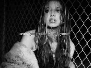 آهنگ انگلیسی Destroy Myself For You از Isabel LaRosa به همراه متن و ترجمه مجزا