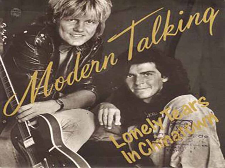 آهنگ انگلیسی Lonely Tears in Chinatown از Modern Talking به همراه متن و ترجمه مجزا