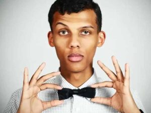 آهنگ فرانسوی Alors On Danse از Stromae به همراه متن و ترجمه مجزا