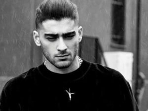 آهنگ انگلیسی Common از Zayn Malik به همراه متن و ترجمه مجزا