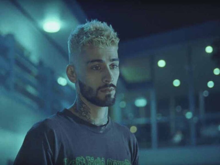 آهنگ انگلیسی Entertainer از Zayn Malik به همراه متن و ترجمه مجزا