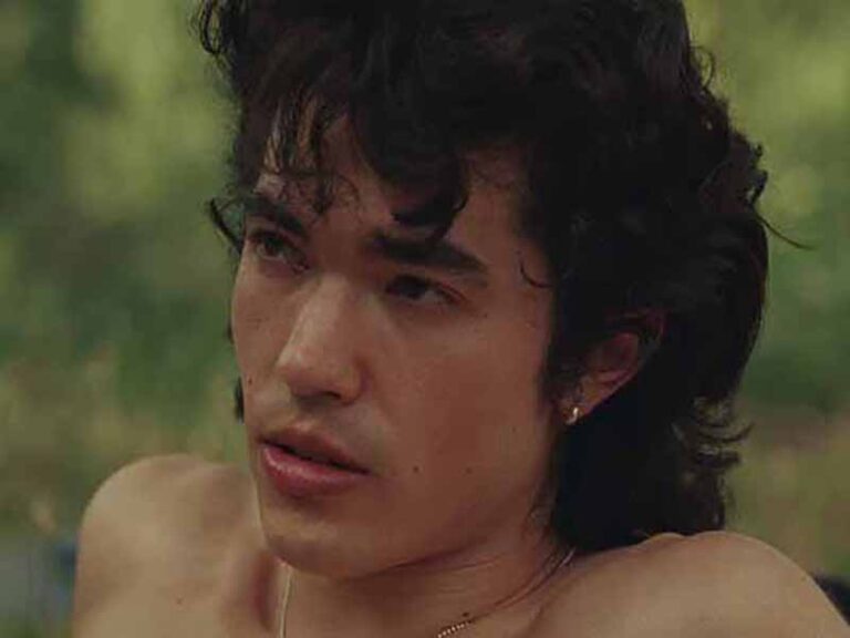 آهنگ انگلیسی This Song از Conan Gray به همراه متن و ترجمه مجزا