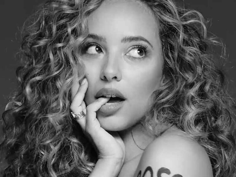 آهنگ انگلیسی Strip از Little Mix و Sharaya J به همراه متن و ترجمه مجزا