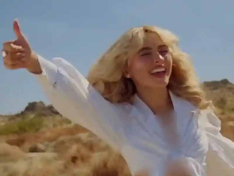 آهنگ انگلیسی Manchild از Sabrina Carpenter به همراه متن و ترجمه مجزا