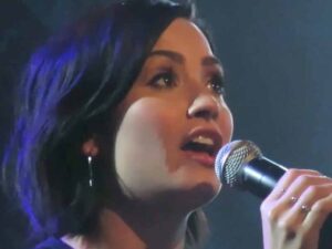 آهنگ انگلیسی  Believe in Me از Demi Lovato به همراه متن و ترجمه مجزا