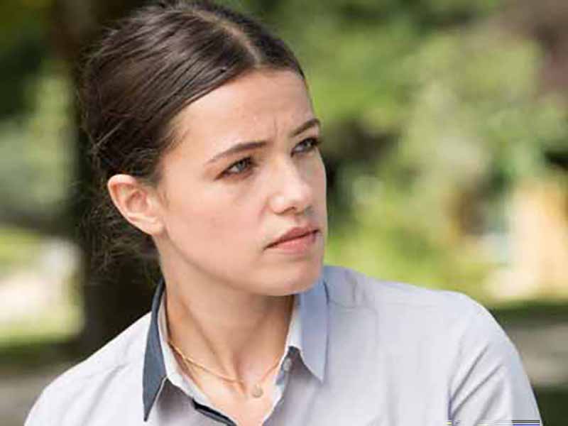 آهنگ فرانسوی C’est quand از Anaïs به همراه متن و ترجمه مجزا