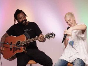 آهنگ انگلیسی I Just Called از Anne Marie به همراه متن و ترجمه مجزا