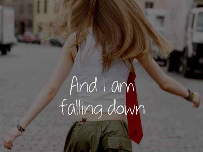 آهنگ انگلیسی Falling Down از Avril Lavigne به همراه متن و ترجمه مجزا
