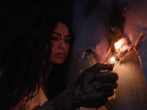 آهنگ انگلیسی party 4 u از Charli XCX به همراه متن و ترجمه مجزا