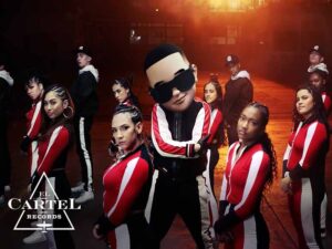 آهنگ اسپانیایی Con Calma از Daddy Yankee و SNoW به همراه متن و ترجمه مجزا