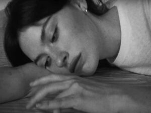 آهنگ انگلیسی Amelie از Gracie Abrams به همراه متن و ترجمه مجزا