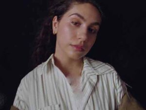آهنگ انگلیسی Garden Interlude از Alessia Cara به همراه متن و ترجمه مجزا