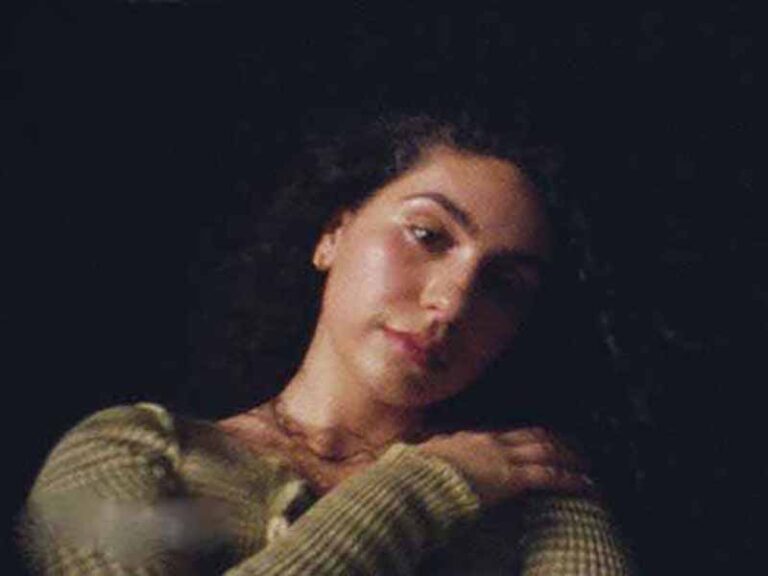 آهنگ انگلیسی Get to You از Alessia Cara به همراه متن و ترجمه مجزا