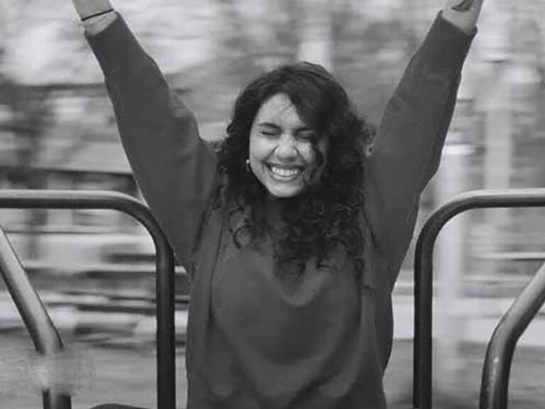 آهنگ انگلیسی Nighttime Thing از Alessia Cara به همراه متن و ترجمه مجزا