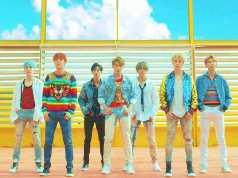 آهنگ کره‌ای DNA از BTS به همراه متن و ترجمه مجزا