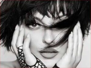 آهنگ انگلیسی I’m the Drama از Bebe Rexha به همراه متن و ترجمه مجزا