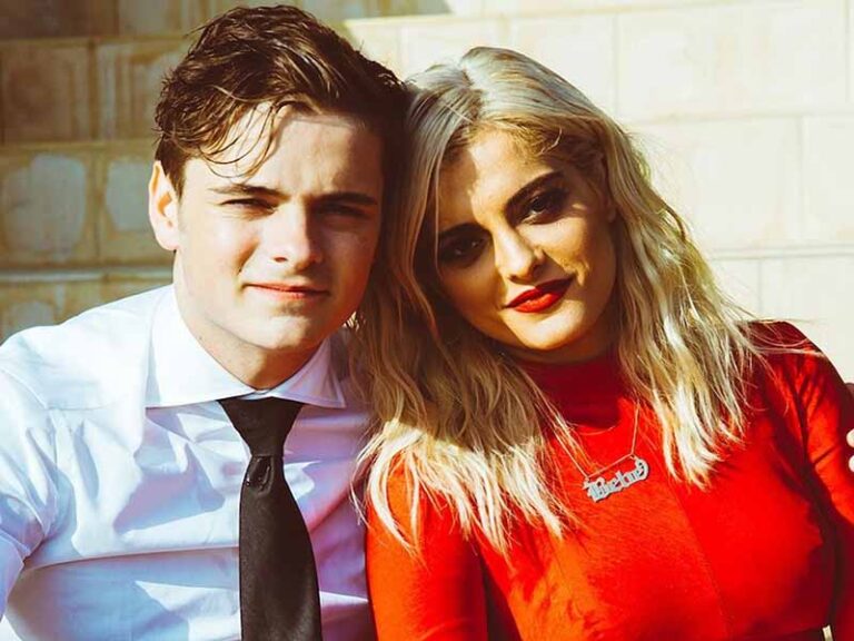 آهنگ انگلیسی In the Name of Love از Martin Garrix و Bebe Rexha به همراه متن و ترجمه مجزا