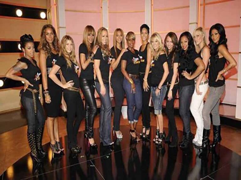 آهنگ انگلیسی !Just Stand Up از Beyoncé و Mariah Carey, Beyoncé, Mary J. Blige, Rihanna, Fergie, Sheryl Crow, Melissa Etheridge, Natasha Bedingfield, Miley Cyrus, Leona Lewis, Carrie Underwood, Keyshia Cole, LeAnn Rimes, Ashanti & Ciara به همراه متن و ترجمه مجزا