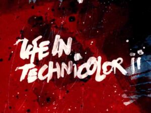 آهنگ انگلیسی Life in Technicolor ii از Coldplay به همراه متن و ترجمه مجزا