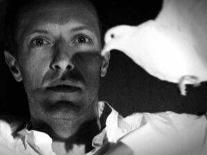 آهنگ انگلیسی Magic از Coldplay به همراه متن و ترجمه مجزا