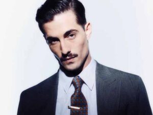 آهنگ انگلیسی Silverlines – prod. Labrinth از Damiano David به همراه متن و ترجمه مجزا