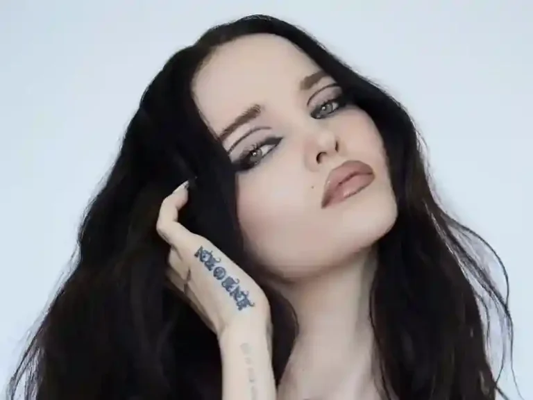 آهنگ انگلیسی Hello My Old Lover از Dove Cameron به همراه متن و ترجمه مجزا