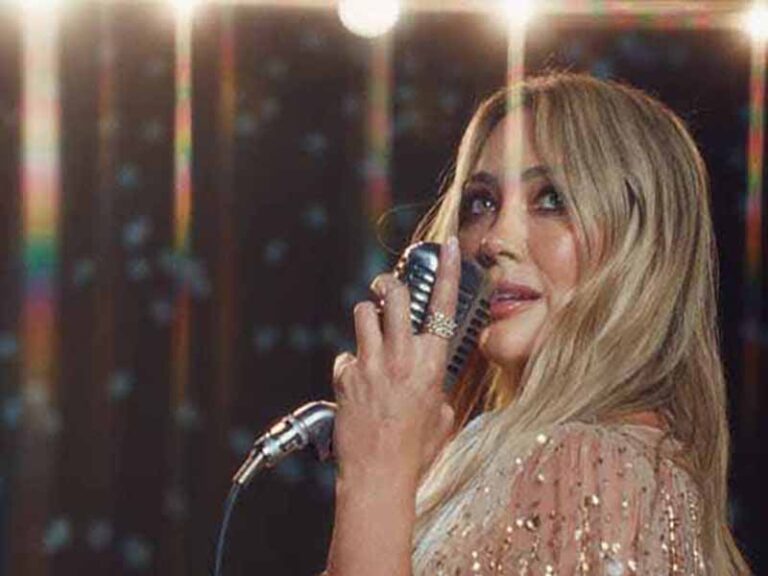 آهنگ انگلیسی Mature از Hilary Duff به همراه متن و ترجمه مجزا