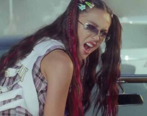 آهنگ انگلیسی Brutal از Olivia Rodrigo به همراه متن و ترجمه مجزا