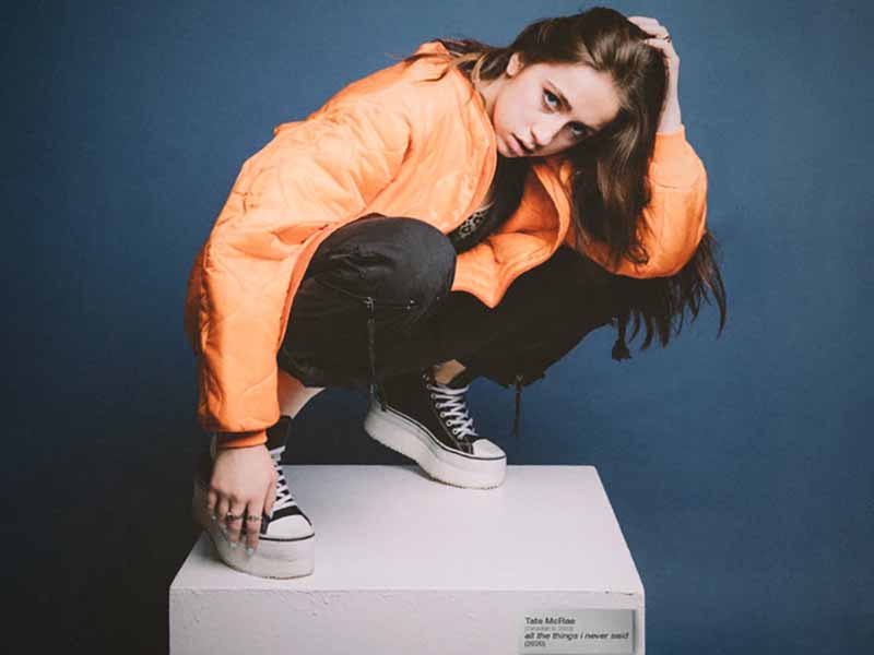 آهنگ انگلیسی stupid از Tate McRae به همراه متن و ترجمه مجزا