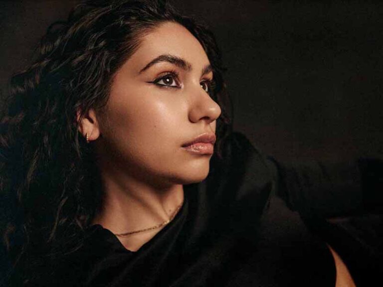 آهنگ انگلیسی Somebody Else از Alessia Cara به همراه متن و ترجمه مجزا