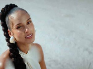 آهنگ انگلیسی Stay از Alicia Keys به همراه متن و ترجمه مجزا